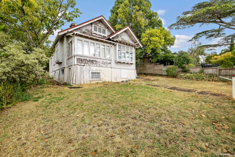 15 Rangitoto Avenue, Remuera, Auckland - Carousel 1