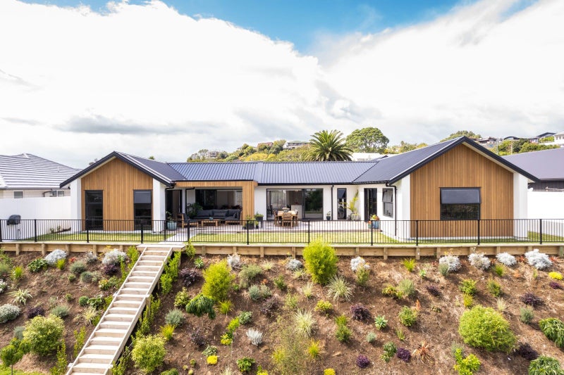 3/20B Gordon Street, Glen Avon, New Plymouth - Carousel 1