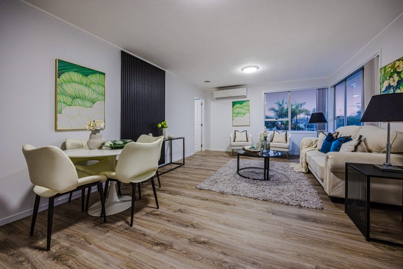 10 Rimini Place, Clover Park, Auckland - Carousel 2