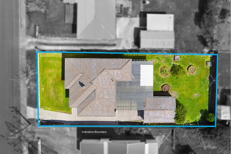 24 Cobham Crescent, Kelston, Auckland - Carousel 2