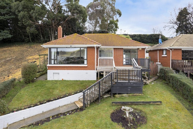44 Waldron Crescent, Green Island, Dunedin - Carousel 1