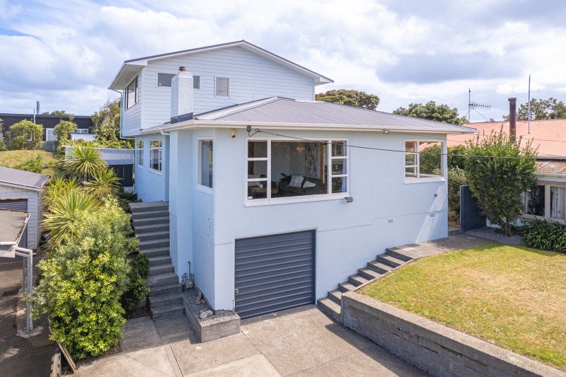 9A Karewa Street, Castlecliff, Whanganui - Carousel 1