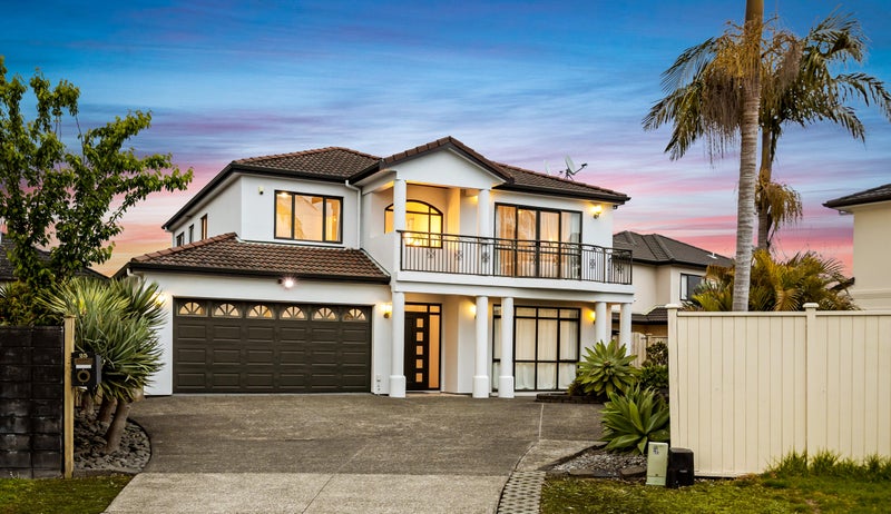 25 Piriti Drive, Te Atatu Peninsula, Auckland - Carousel 1