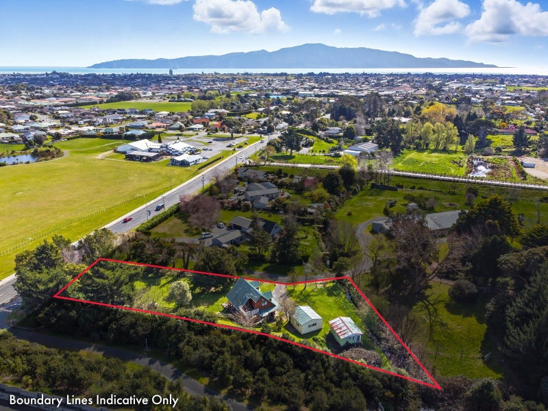 345 Mazengarb Road, Paraparaumu - Carousel 1