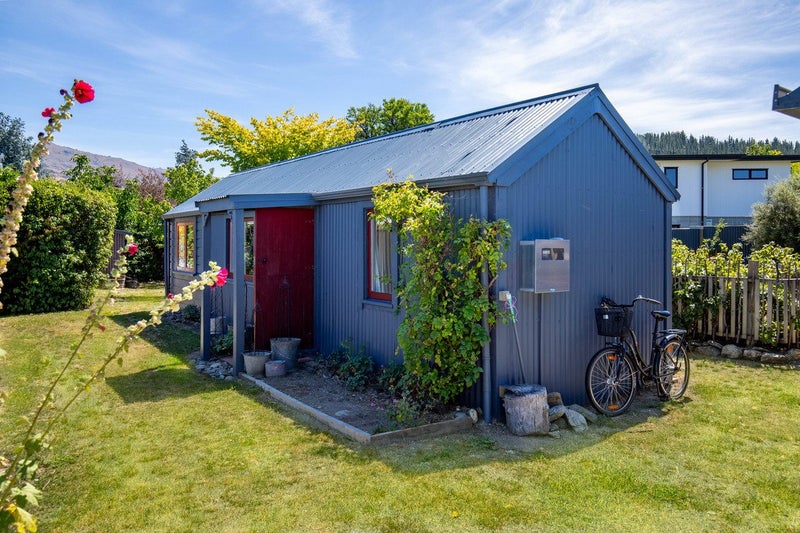 96A Sunderland Street, Clyde, Clyde - Carousel 1
