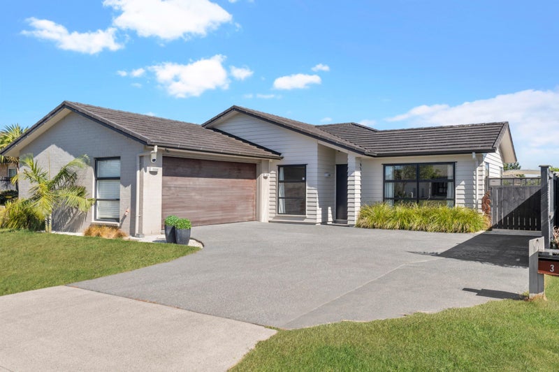 3 Creda Road, Wattle Downs, Auckland - Carousel 1