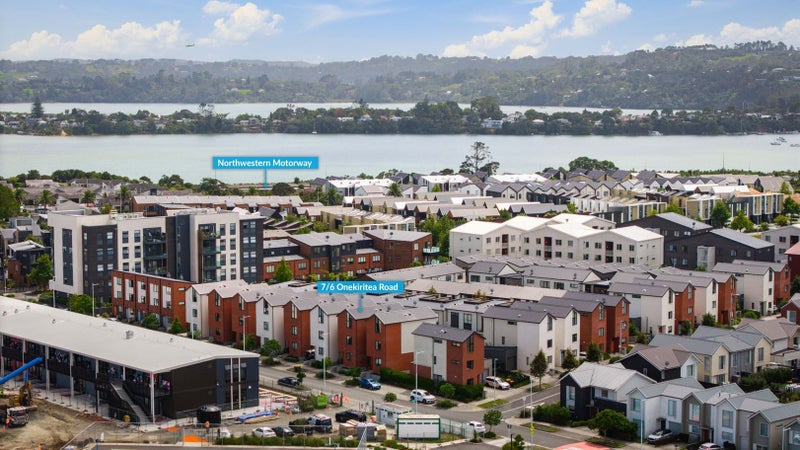 7/6 Onekiritea Road, Hobsonville, Auckland - Carousel 1