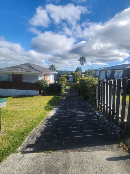 17 Mayall Avenue, Beach Haven, Auckland - Carousel 2