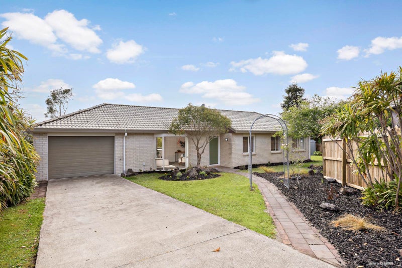 9 Nedlands Place, Burswood, Auckland - Carousel 1