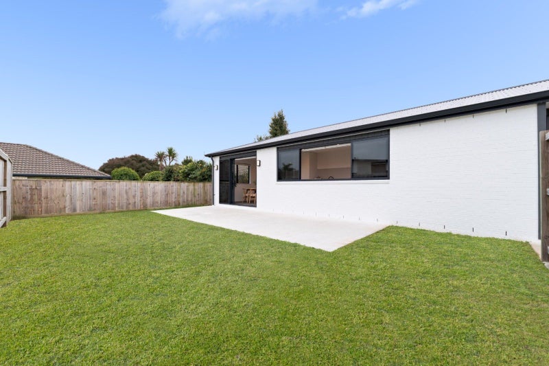 30 Maara Close, Papamoa Beach, Papamoa - Carousel 2