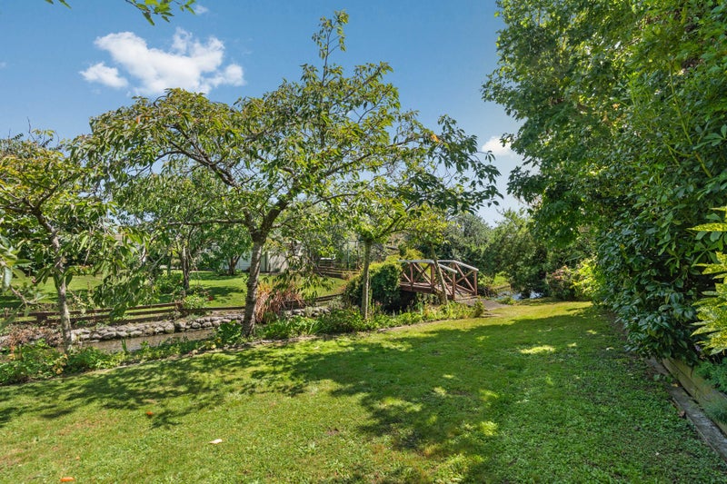 6 Weka Place, Masterton - Carousel 22