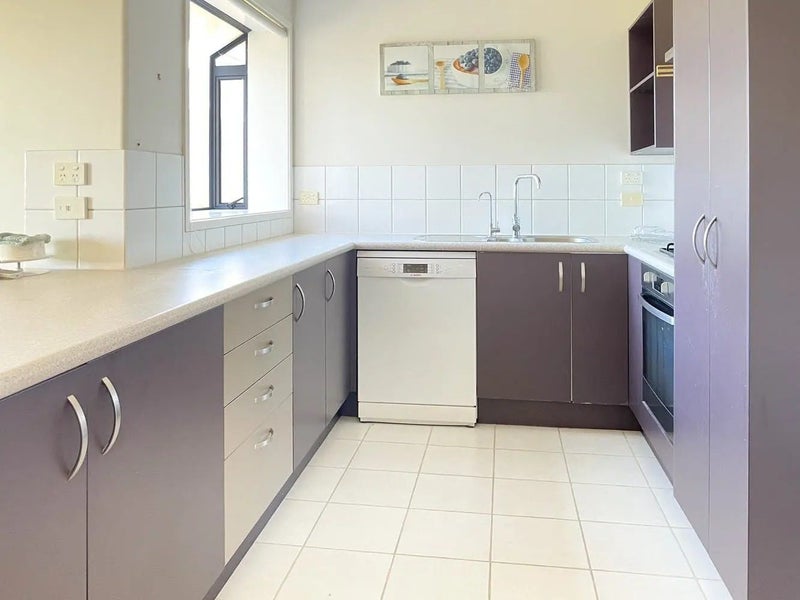 1 Summerland Drive, Henderson, Auckland - Carousel 2