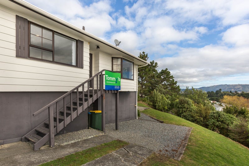 Property Valuation for 25 Staysail Place, Whitby, Porirua Trade Me