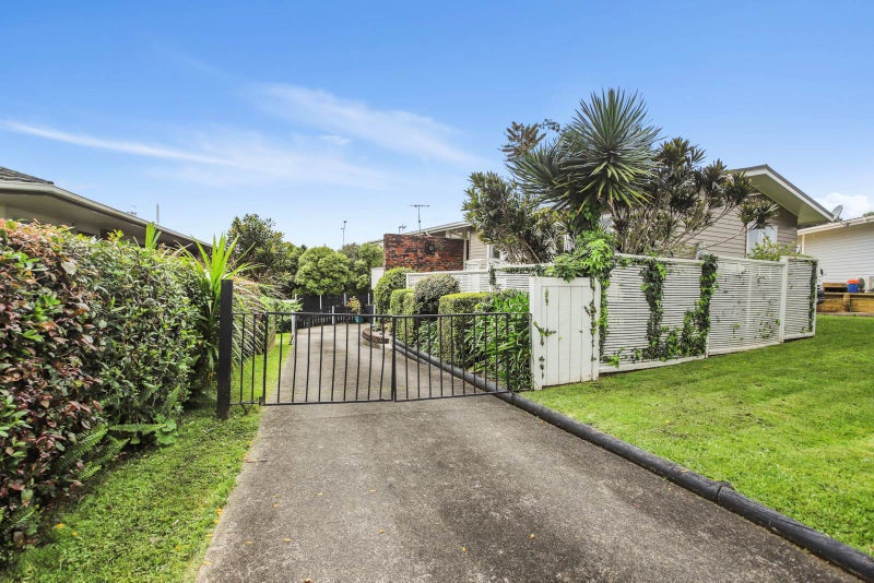 Property Valuation for 38 Lawrence Crescent, Hillpark, Auckland Trade