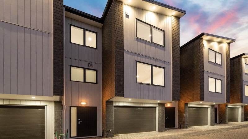 4/7 Glen Road, Ranui, Auckland - Carousel 1