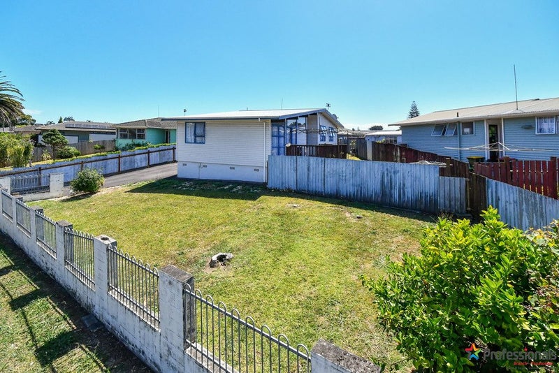 27 Kivell Close, Mangere East, Auckland - Carousel 10