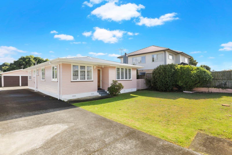 61A Browns Road, Manurewa, Auckland - Carousel 1