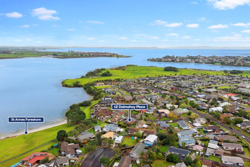 12 Dalmahoy Place, Wattle Downs, Auckland - Carousel 2