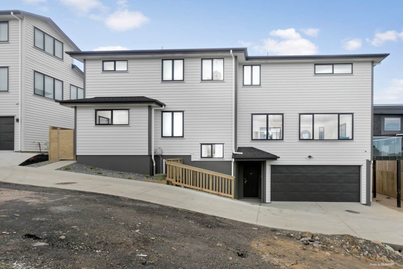 16A Gilfillan Street, Blockhouse Bay, Auckland - Carousel 1