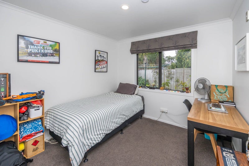 42 Nielsen Gardens, Rototuna, Hamilton - Carousel 12
