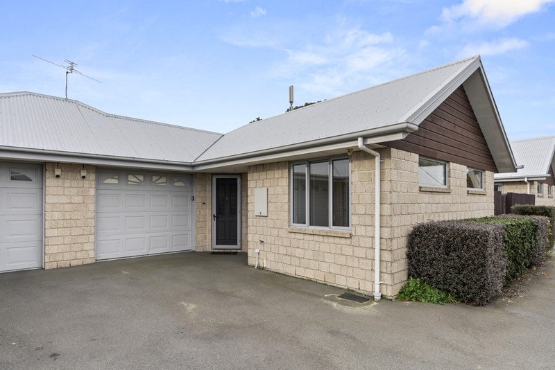 2/194 Waimairi Road, Ilam, Christchurch - Carousel 1
