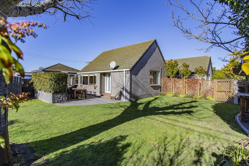 34 Connemara Drive, Northwood, Christchurch - Carousel 1