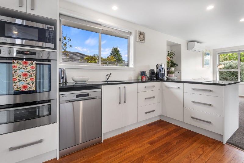 7 Ashbourne Street, Burnside, Christchurch - Carousel 2