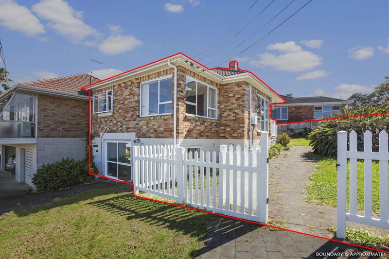 1/1 Picton Street, Howick, Auckland - Carousel 2