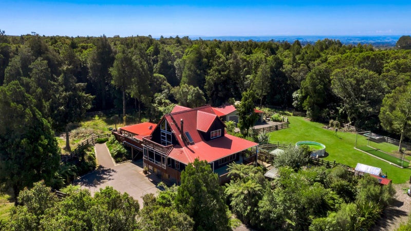 922 Pembroke Road West, Pembroke, Stratford - Carousel 2