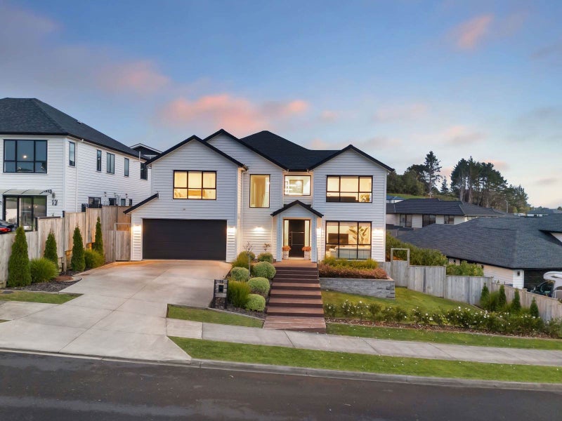 16 Endurance Rise, Orewa, Orewa - Carousel 1