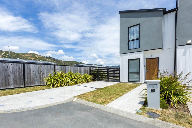 8 Gloaming Lane, Wallaceville, Upper Hutt - Carousel 1