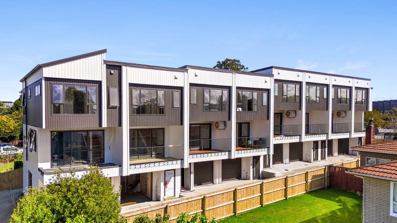 3/19 Matangi Road, Mount Wellington, Auckland - Carousel 1