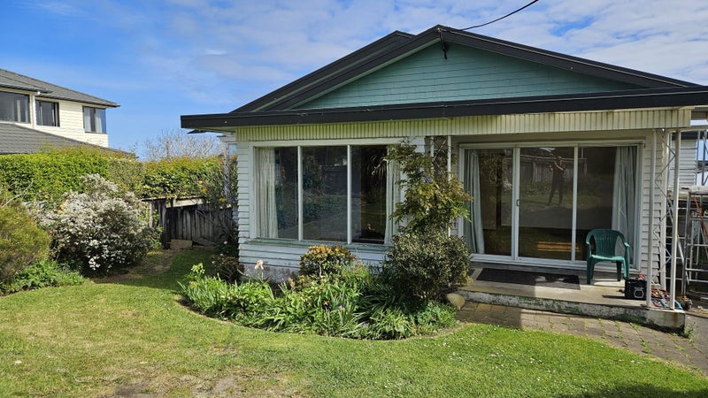 24 Dorset Avenue, Westown, New Plymouth - Carousel 1
