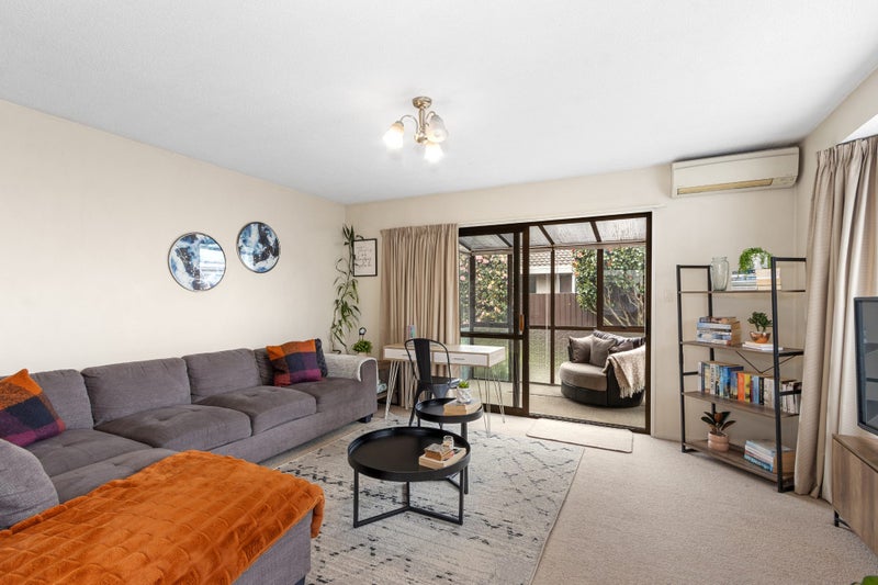 2/62 Highsted Road, Bishopdale, Christchurch - Carousel 1
