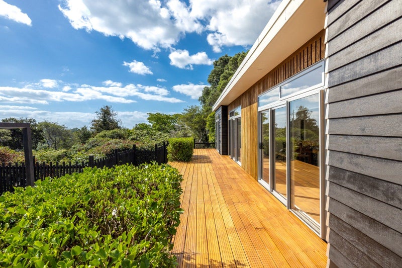 1 Scotts Terrace, Onetangi, Waiheke Island - Carousel 2