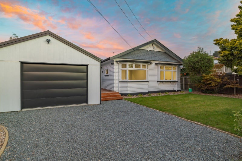 13 Kowhai Terrace, Saint Martins, Christchurch - Carousel 1