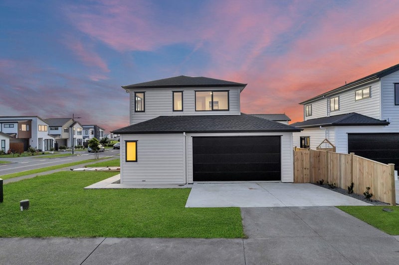 14 Gertrude Cole Road, Clarks Beach, Clarks Beach - Carousel 1