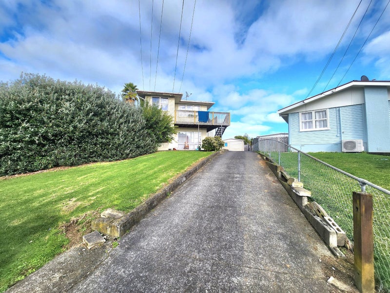 2/23 Claymore Street, Manurewa, Auckland - Carousel 1