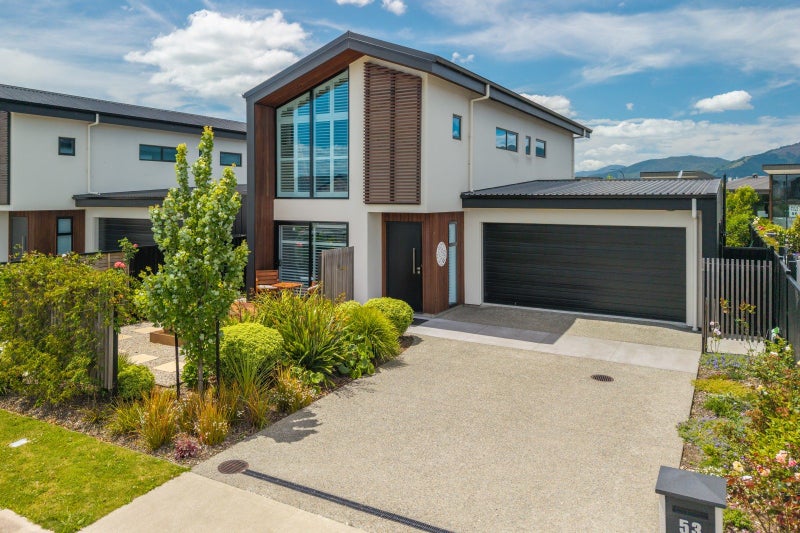 53 Summersfield Boulevard, Appleby, Richmond - Carousel 1