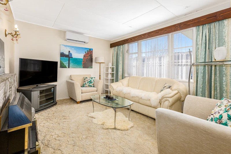 38 Dover Road, Wainuiomata, Lower Hutt - Carousel 2