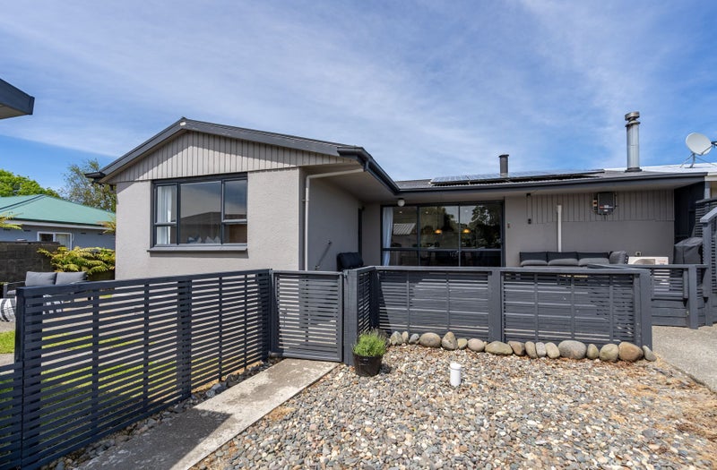 2/296 Nelson Street, Strathern, Invercargill - Carousel 1