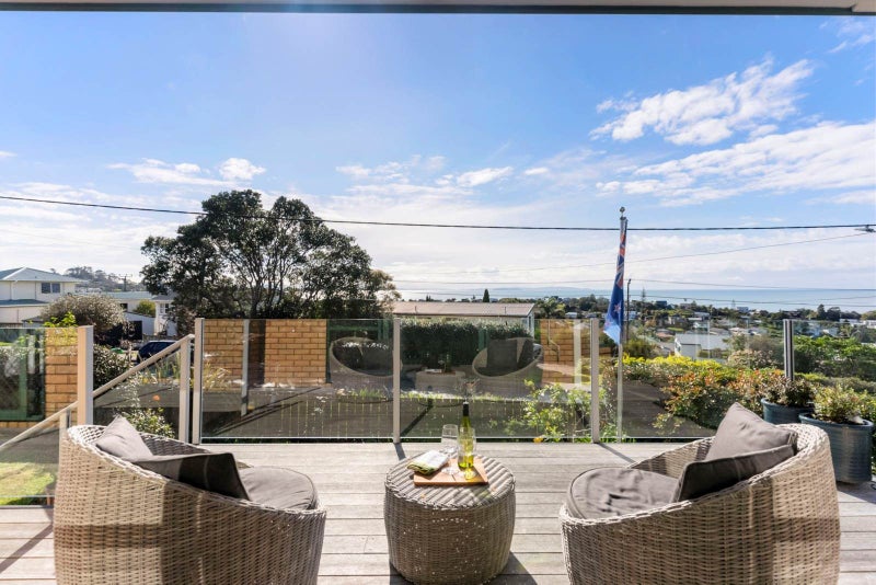 37 Brightside Road, Stanmore Bay, Whangaparaoa - Carousel 1