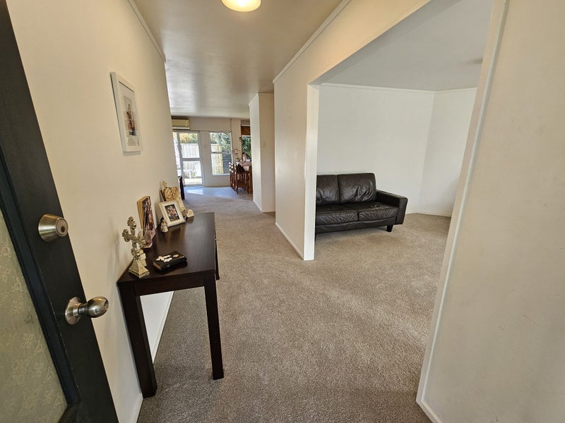 63A Beach Road, Pahurehure, Papakura, Auckland - Carousel 2