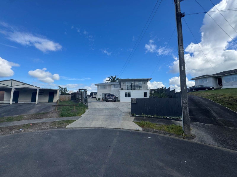 8 Lympne Lane, Mangere, Auckland - Carousel 2