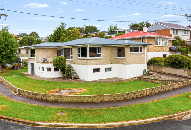 5 Brooklyn Street, Green Island, Dunedin - Carousel 2