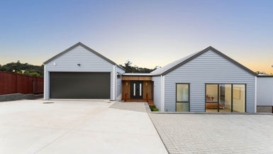 40 Awanui Road, Red Beach, Whangaparāoa - Carousel 1