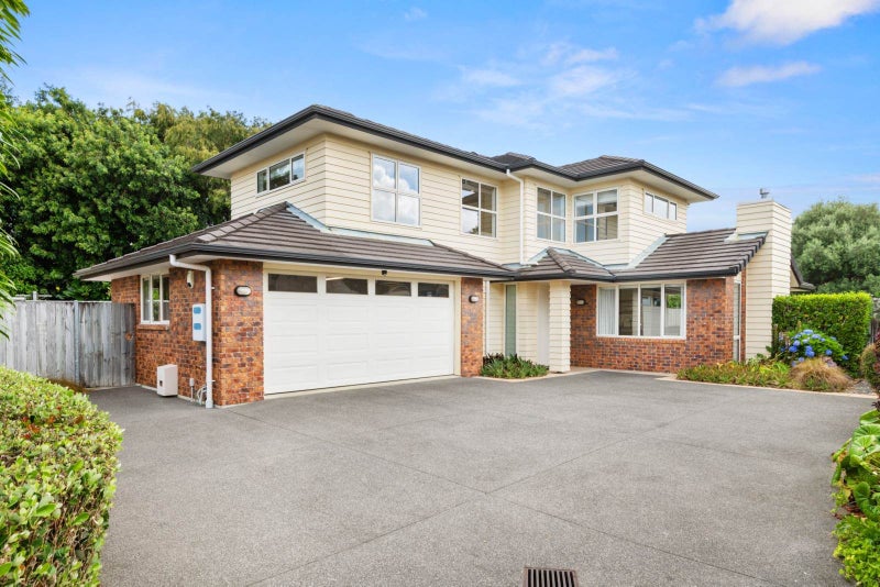 5 Verona Place, Karaka, Papakura - Carousel 1