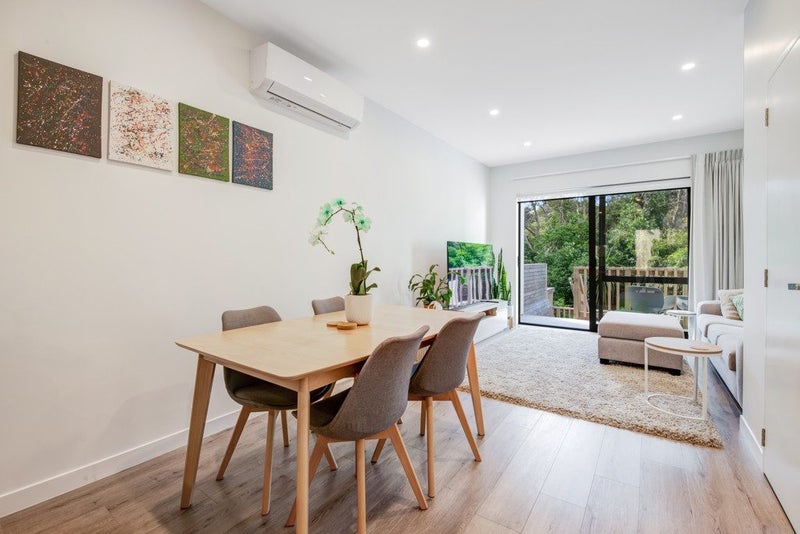 6/22 Spinella Drive, Bayview, Auckland - Carousel 2