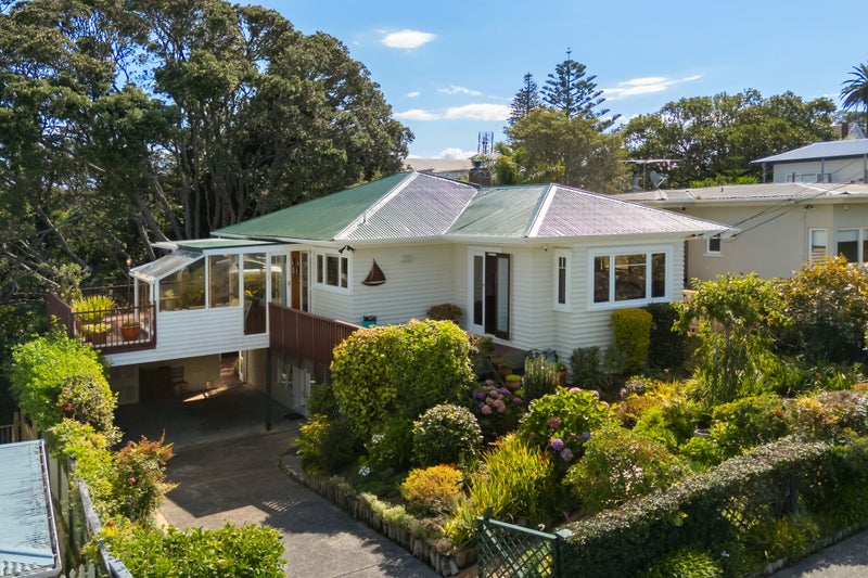 7 Belfast Street, Hillsborough, Auckland - Carousel 1