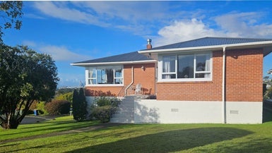 44 Fowler Street, Northcote, Auckland - Carousel 1